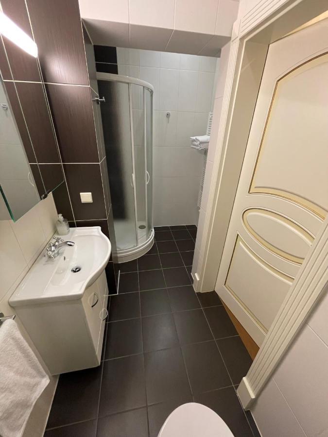 Apartma Premium Karlovy Vary Luaran gambar